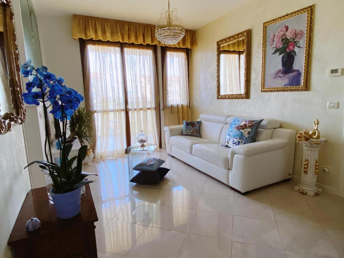 Apartament Casa Di Alice Parma Zewnętrze zdjęcie