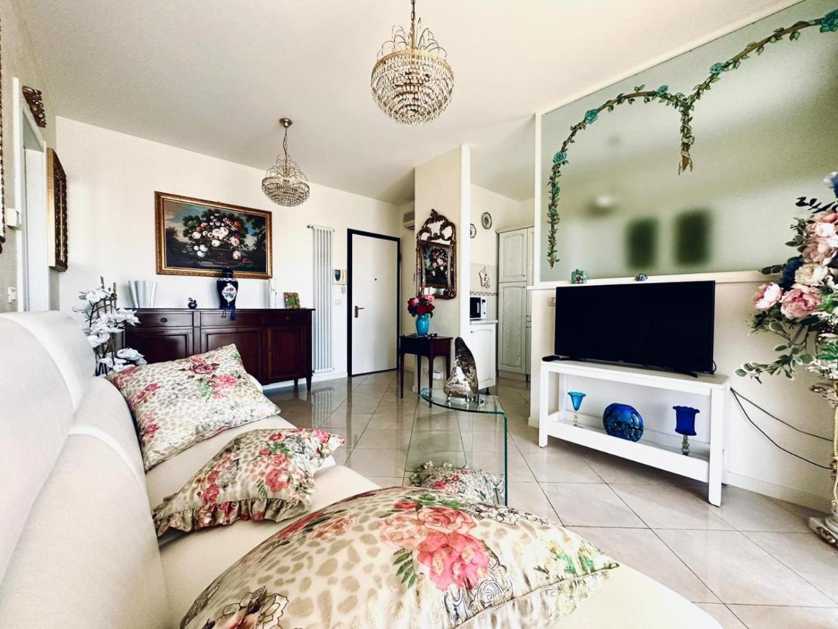 Apartament Casa Di Alice Parma Zewnętrze zdjęcie