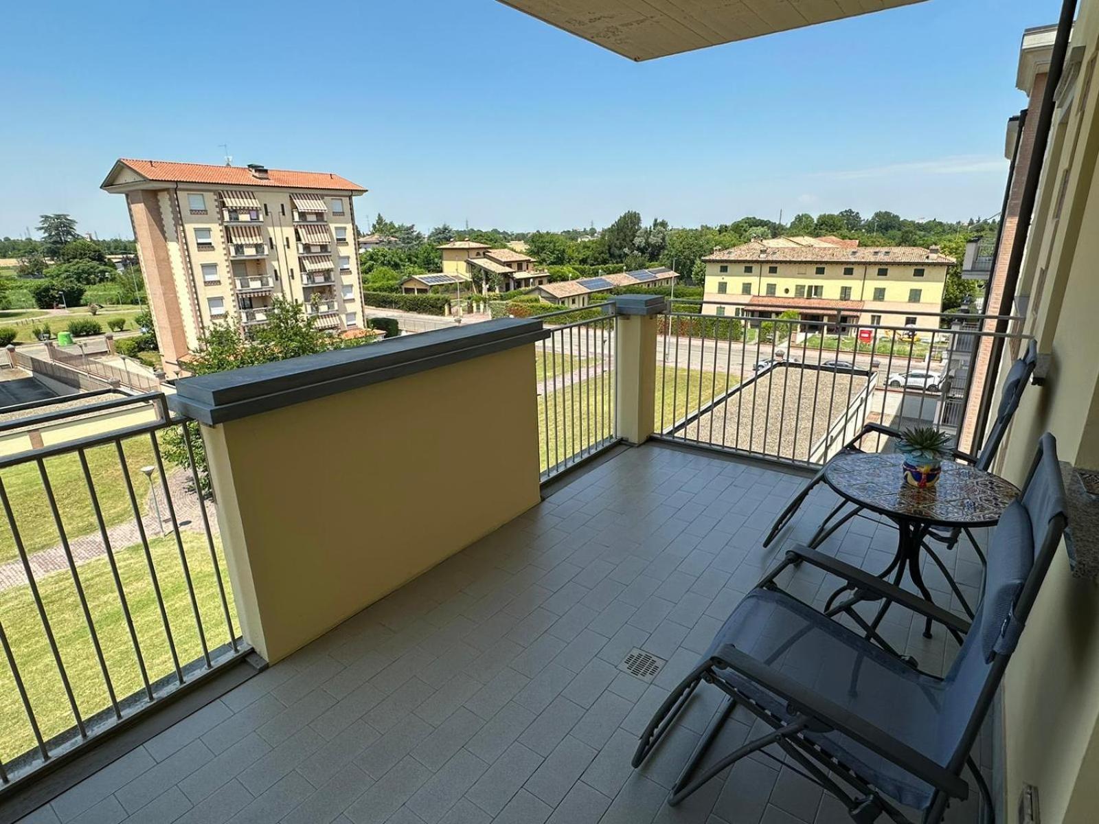 Apartament Casa Di Alice Parma Zewnętrze zdjęcie